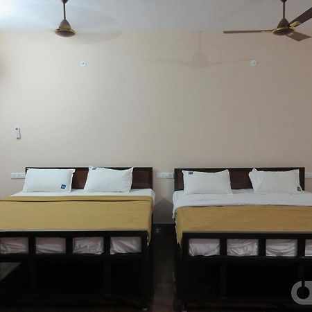Navagraha Homestay Kumbakonam Kültér fotó